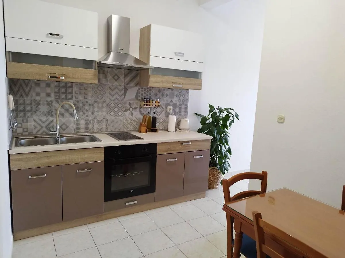 Apartments By The Sea Kastel Stafilic, Kastela - 21087