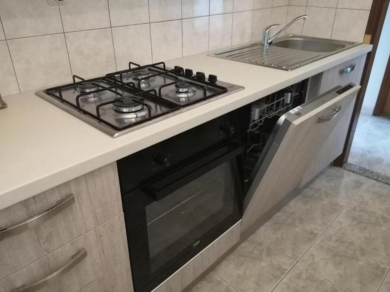 Apartments By The Sea Kastel Stafilic, Kastela - 21087